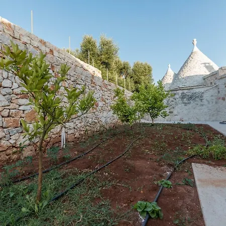Trullo Mari 펜션 오스투니